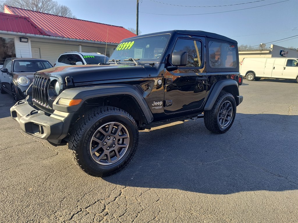 2018 Jeep All-New Wrangler Sport S's photo