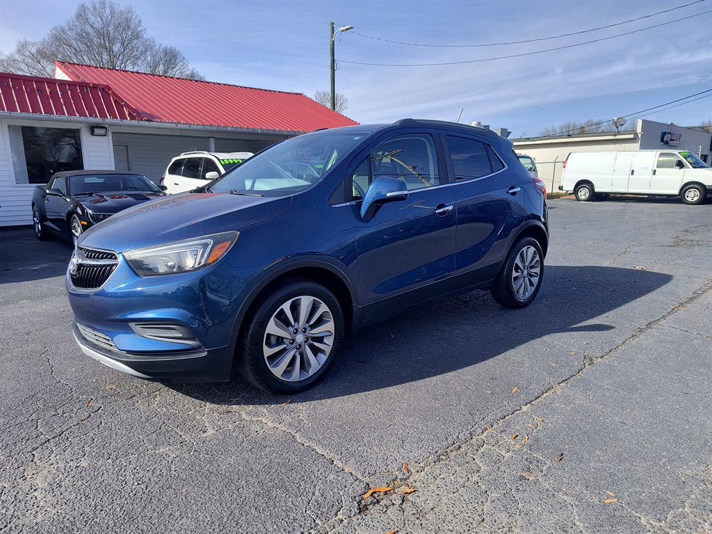 2019 Buick Encore Preferred's photo