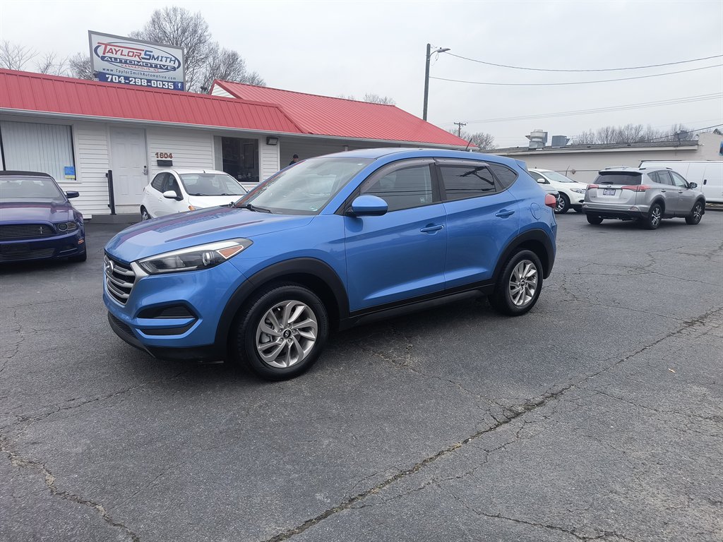 2017 Hyundai Tucson SE's photo