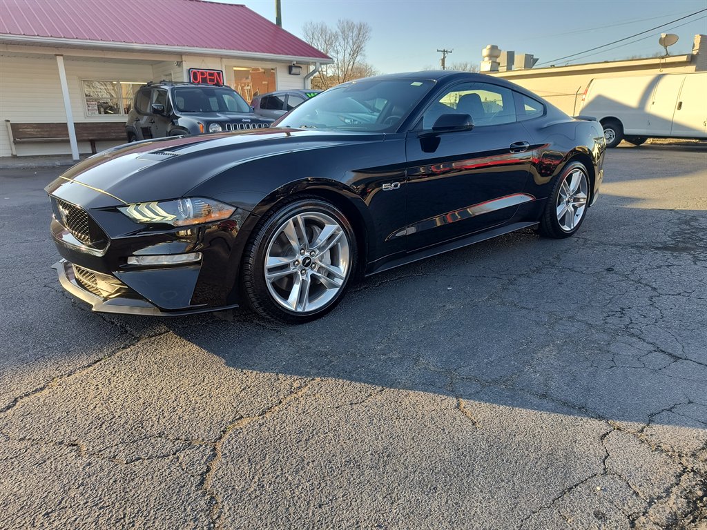 2020 Ford Mustang GT Premium's photo
