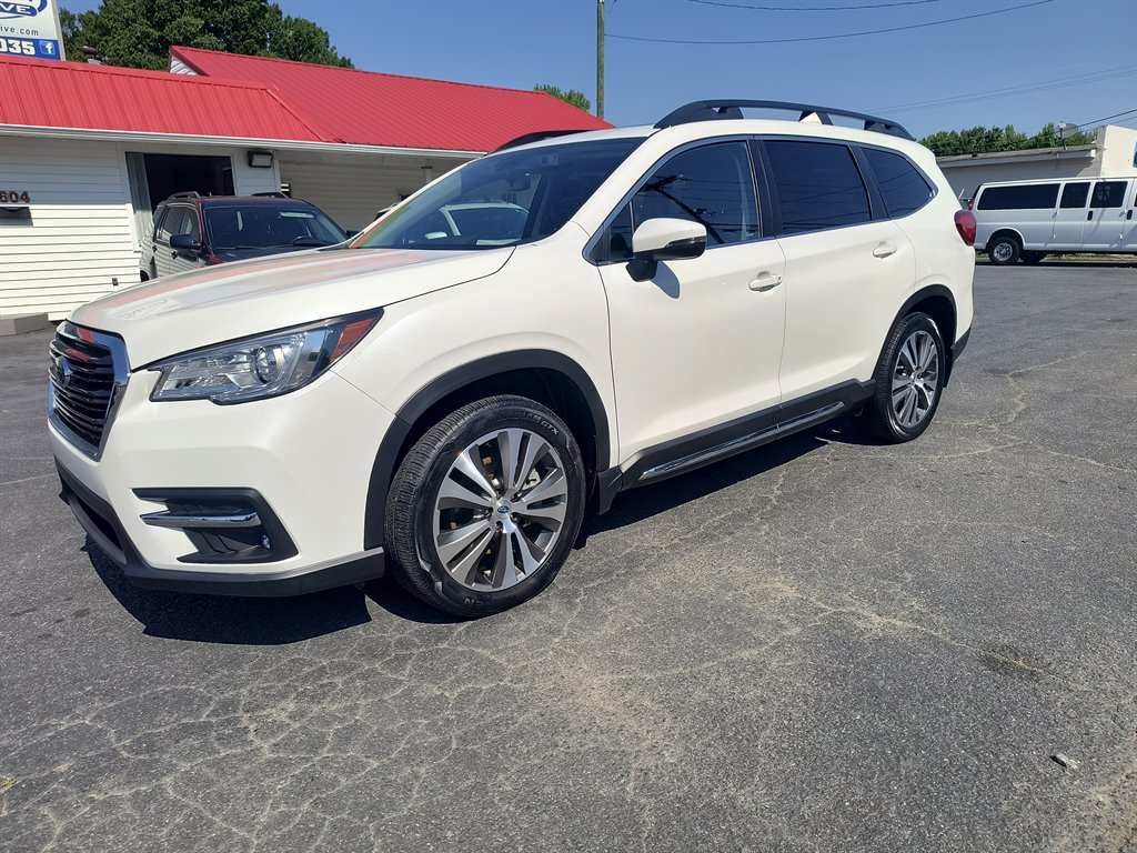 2020 Subaru Ascent Limited 7 Passenger's photo