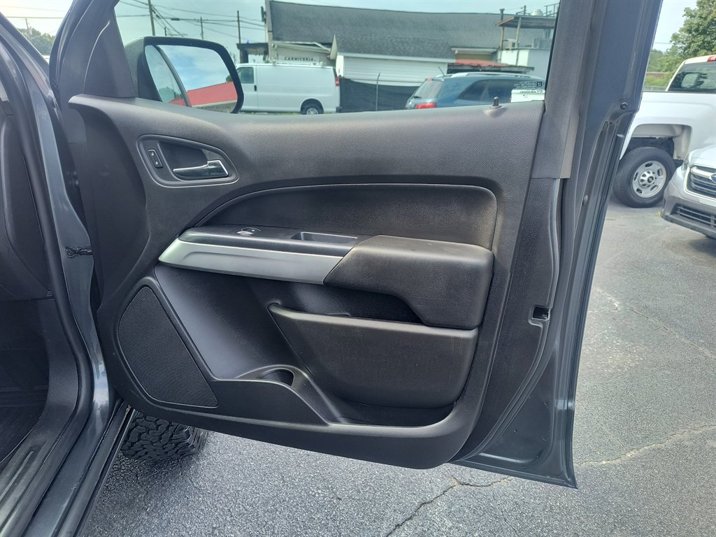2016 Chevrolet Colorado LT - Photo 23