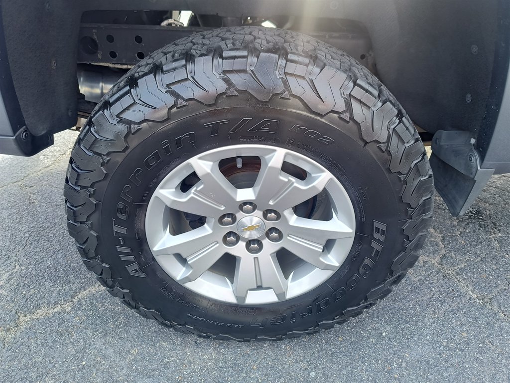 2016 Chevrolet Colorado LT - Photo 11