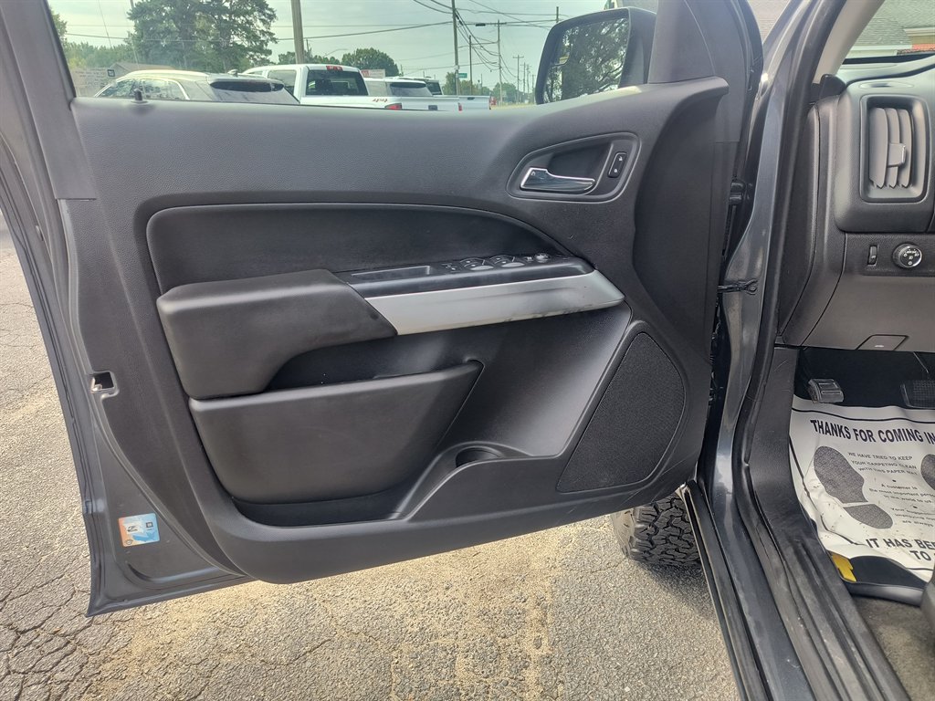2016 Chevrolet Colorado LT - Photo 19