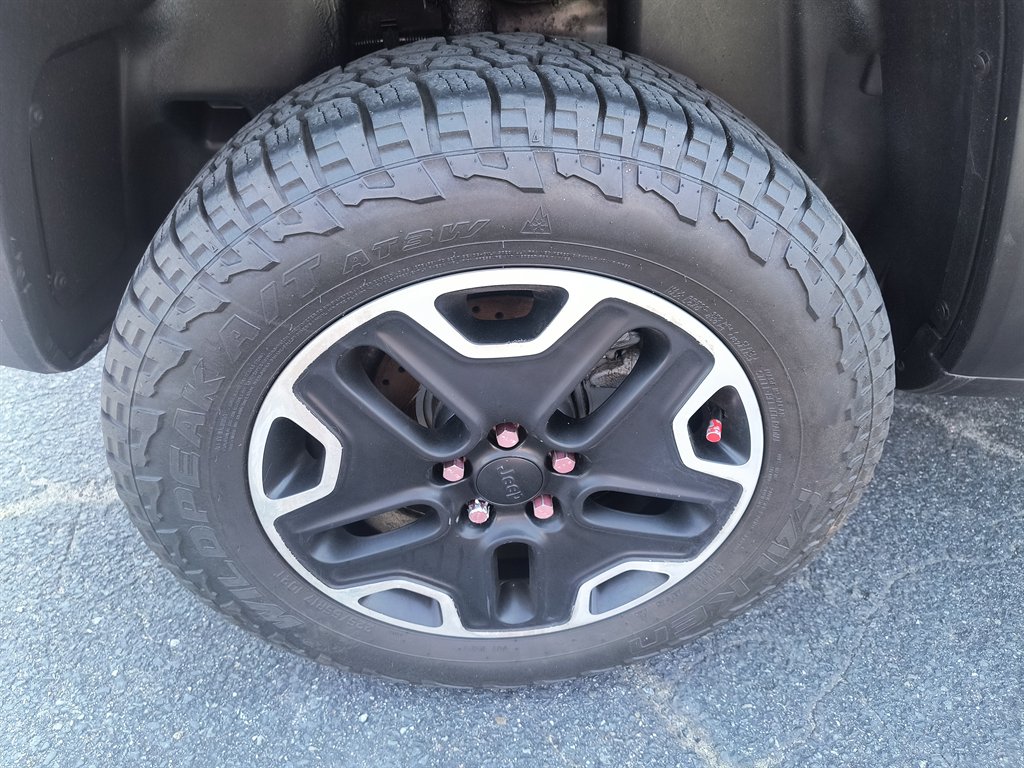 2015 Jeep Renegade Trailhawk - Photo 11