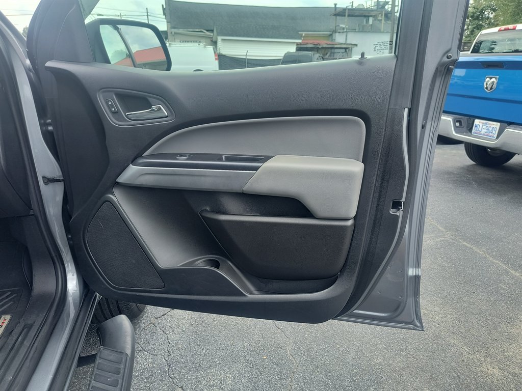 2020 Chevrolet Colorado LT - Photo 22