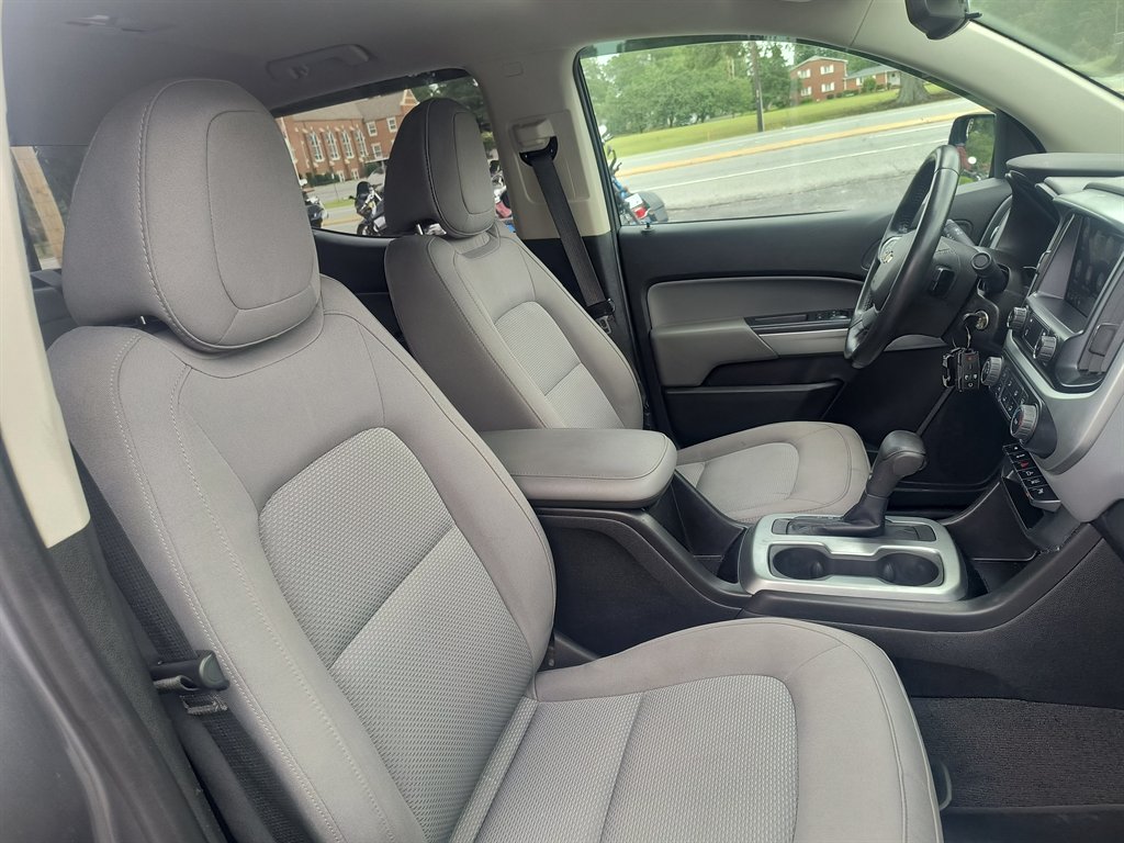 2020 Chevrolet Colorado LT - Photo 20