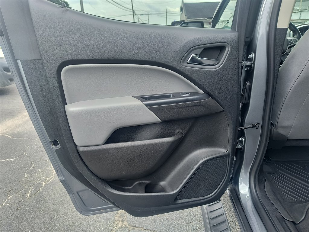 2020 Chevrolet Colorado LT - Photo 30